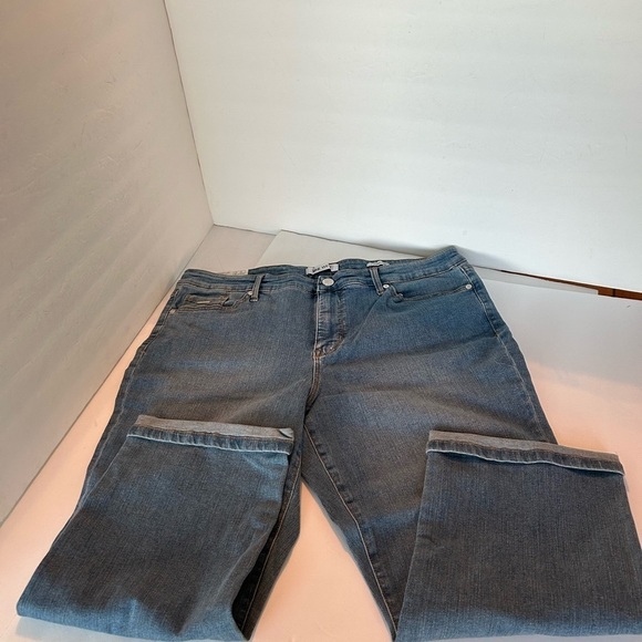 NWT Nine West Chrystie Capri Jeans - Picture 7 of 8